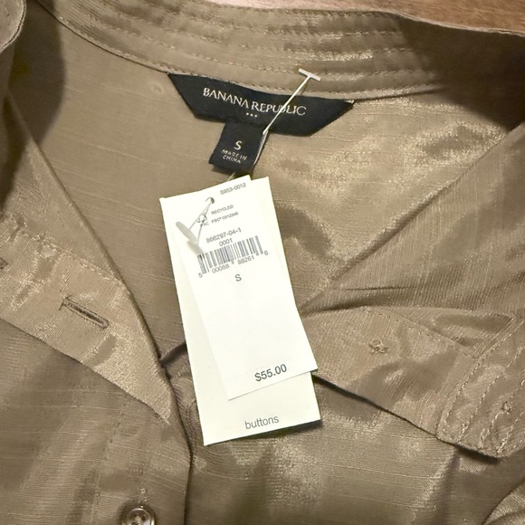 Banana Republic Factory Women's Short Sleeve Blouse - Picture 3 of 4